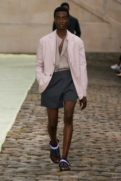 Look 45